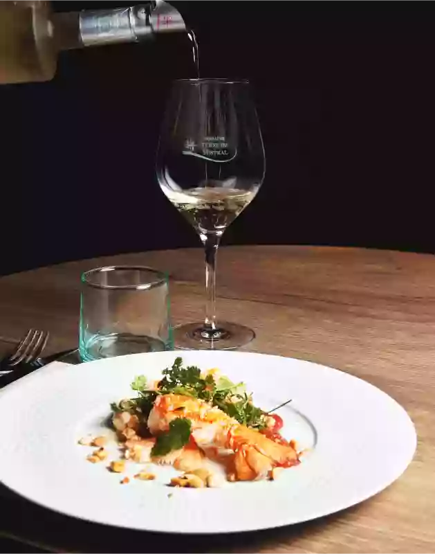 Le restaurant - L'auberge Terre Du Mistral - Auberge Rousset - Moulin à Huile Rousset