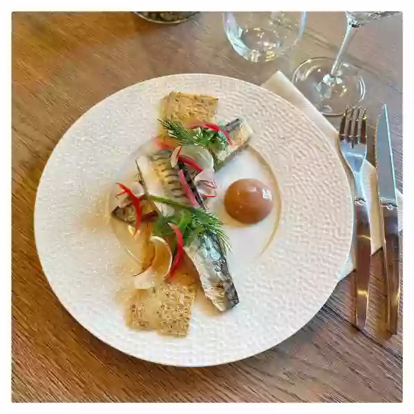 Ferme Auberge Terre de Mistral - Restaurant Rousset - Domaine Rousset